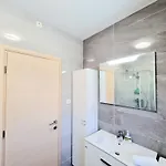 T&a With Jacuzzi And Barbecue Apartament *