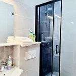 Apartament T&a With Jacuzzi And Barbecue Kaštela
