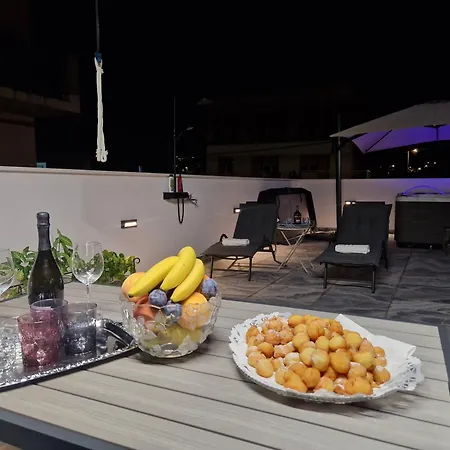 T&a With Jacuzzi And Barbecue Kastela