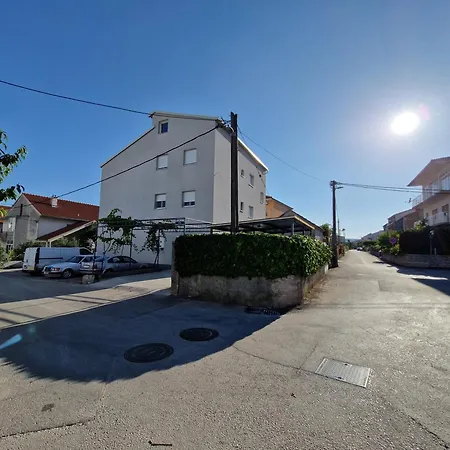 T&a With Jacuzzi And Barbecue Apartament